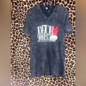 Canvas tshirt. Deck yourself before you wreck yourself. Medium.